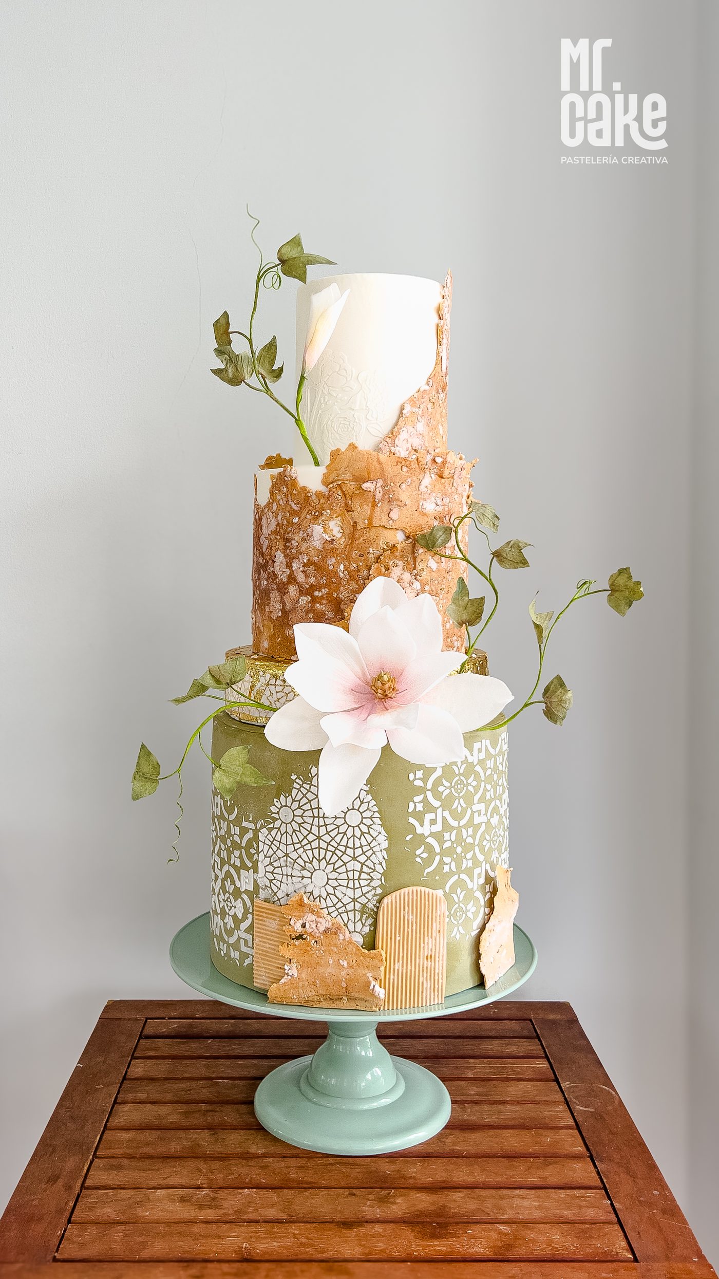 Modern artistic wedding cake Mr. Cake